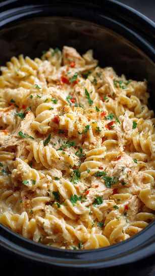 Crockpot Garlic Parmesan Chicken Pasta